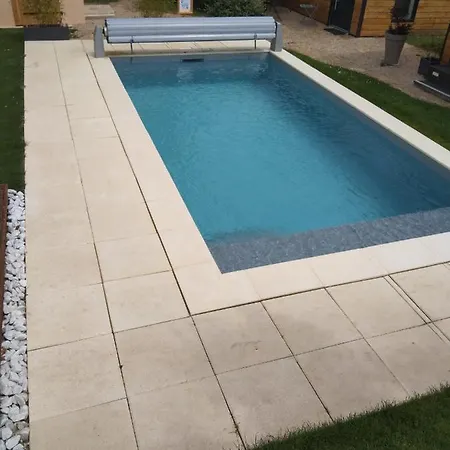 Calme Via Rhona Avec Piscine Chavanoz